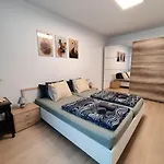 Saujana House - Peaceful Borderside Retreat * Mosonmagyaróvár