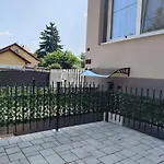 Saujana House - Peaceful Borderside Retreat 아파트