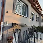Saujana House - Peaceful Borderside Retreat Mosonmagyaróvár