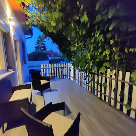 Saujana House - Peaceful Borderside Retreat