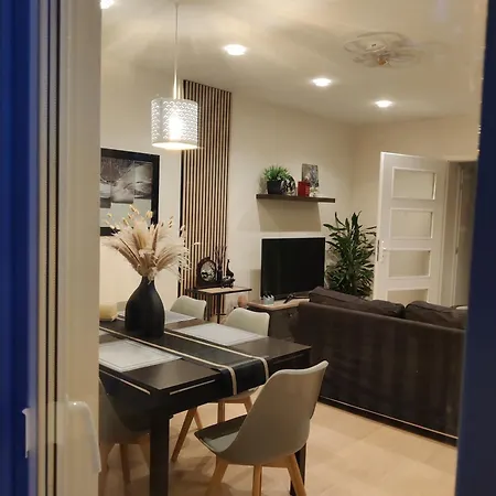 Apartamento Saujana House - Peaceful Borderside Retreat